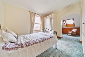 Bedroom- click for photo gallery